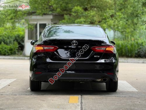 Toyota Camry 2.0G 2019 - ảnh 3