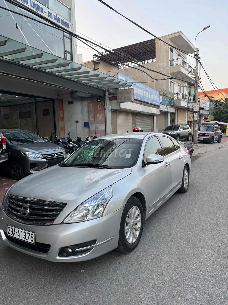 Nissan Teana - ảnh 2