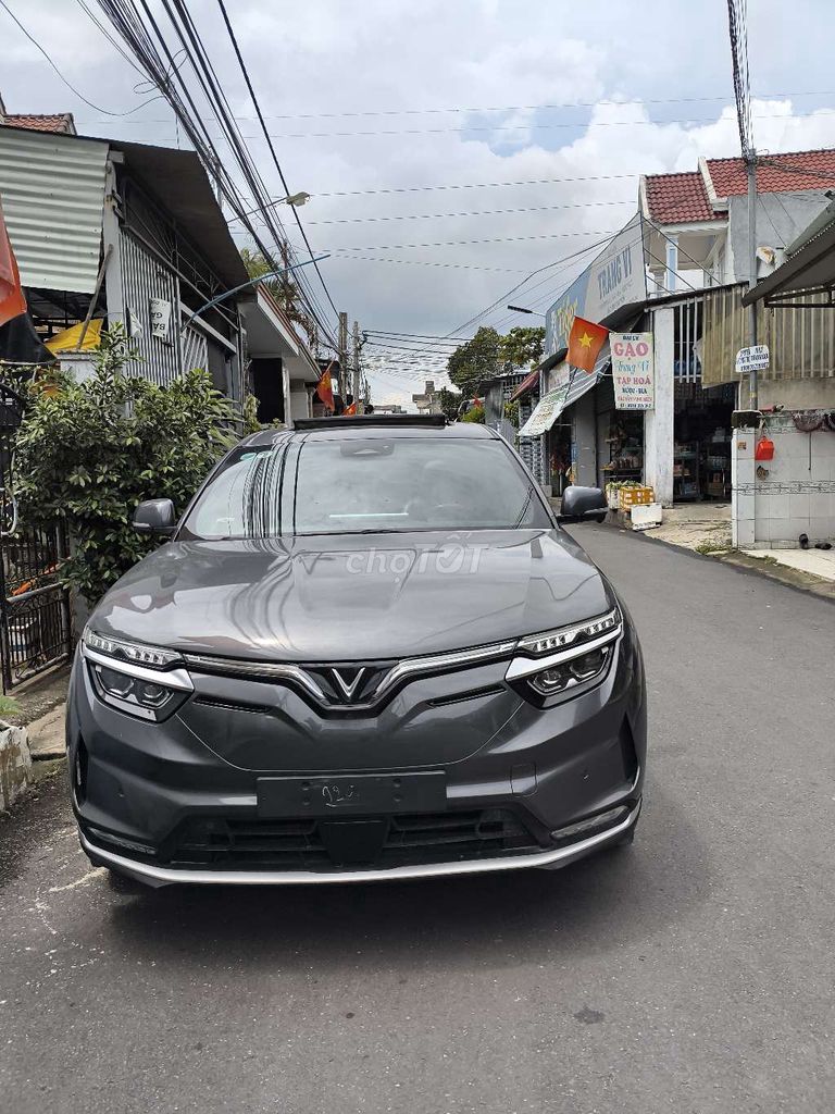 VinFast VF8 Plus 2023 - ảnh 1