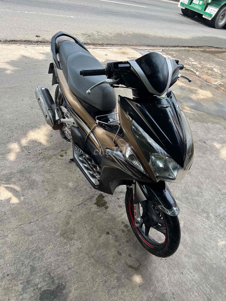 Honda Air Blade 2012 - ảnh 2