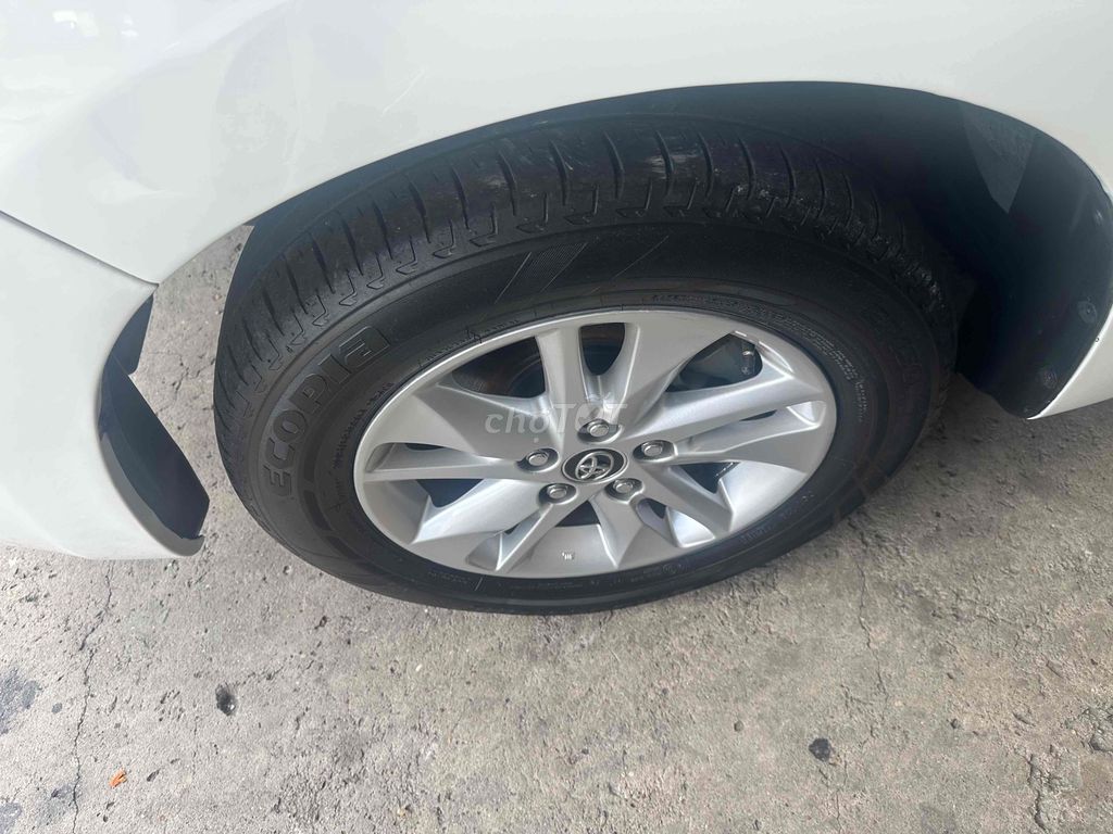 Toyota Innova 2.0E 2018 - ảnh 2