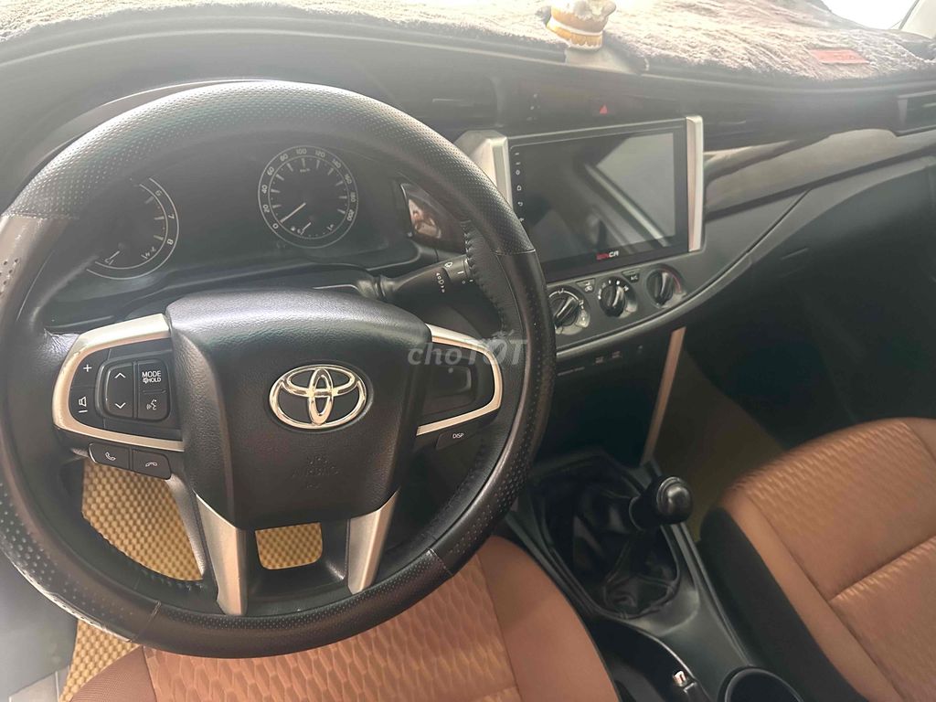 Toyota Innova 2.0E 2018 - ảnh 5