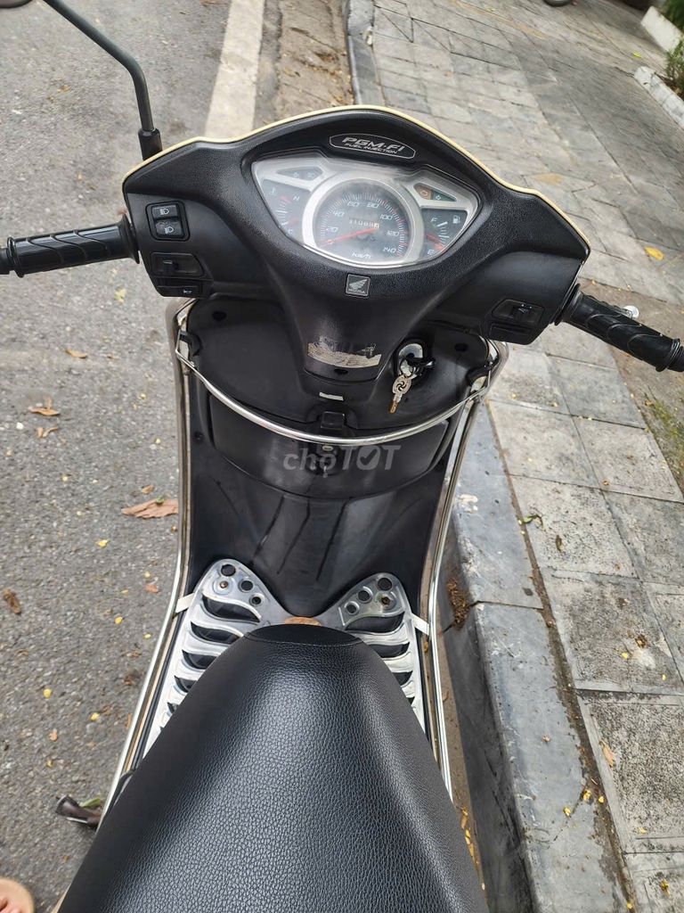 Honda Lead 2011 - ảnh 2