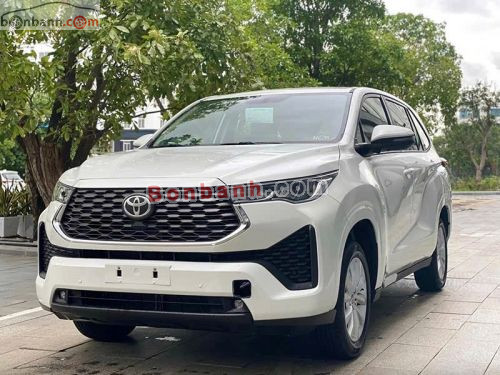 Toyota Innova Cross 2.0V CVT 2026 - ảnh 1