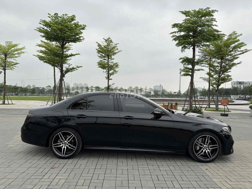 Mercedes-Benz 2019 - ảnh 1