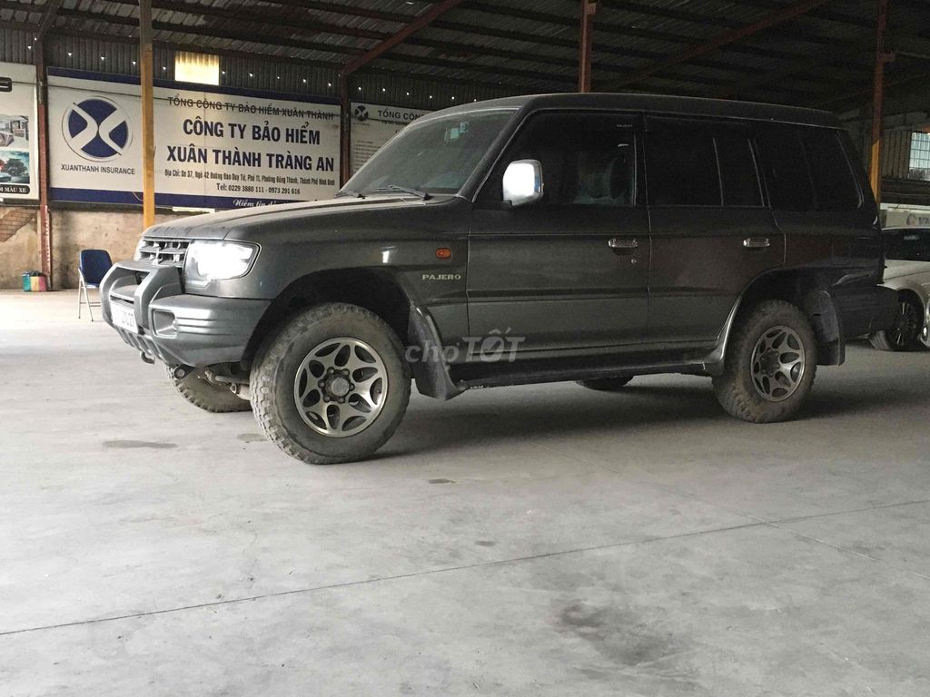 Mitsubishi Pajero - ảnh 3