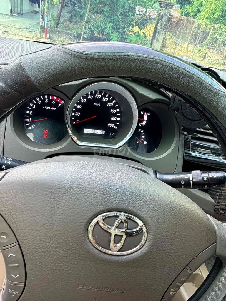 Toyota Fortuner 2009 - ảnh 4