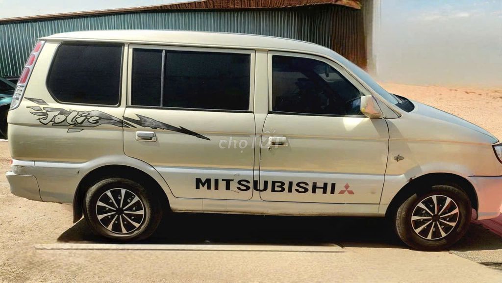 Mitsubishi Jolie 2006 - ảnh 1