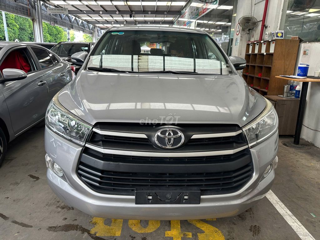 Toyota Innova 2.0E 2017 - ảnh 3