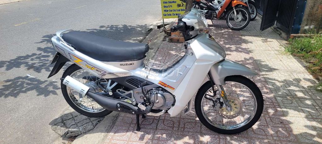 Suzuki x 2000 - ảnh 1