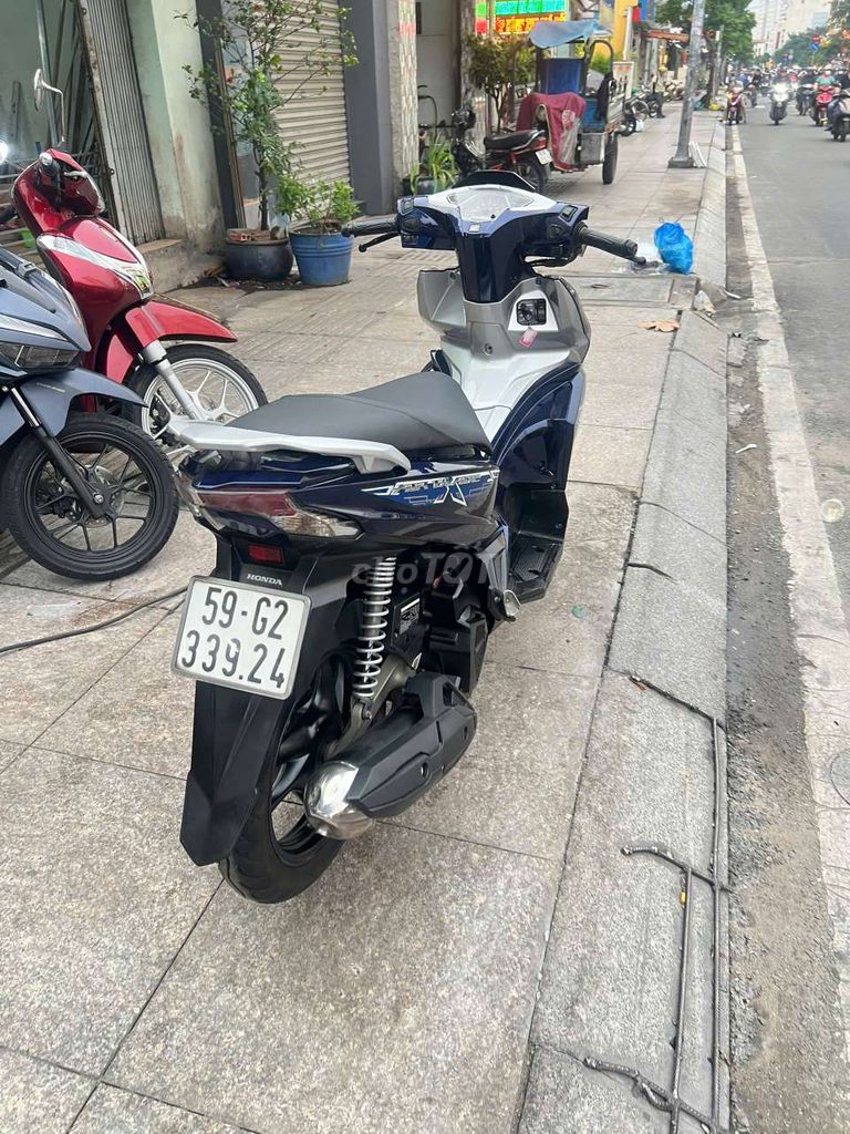 Honda Air Blade 2017 - ảnh 4