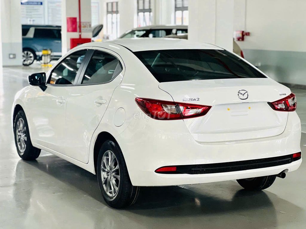 Mazda 2 - ảnh 2