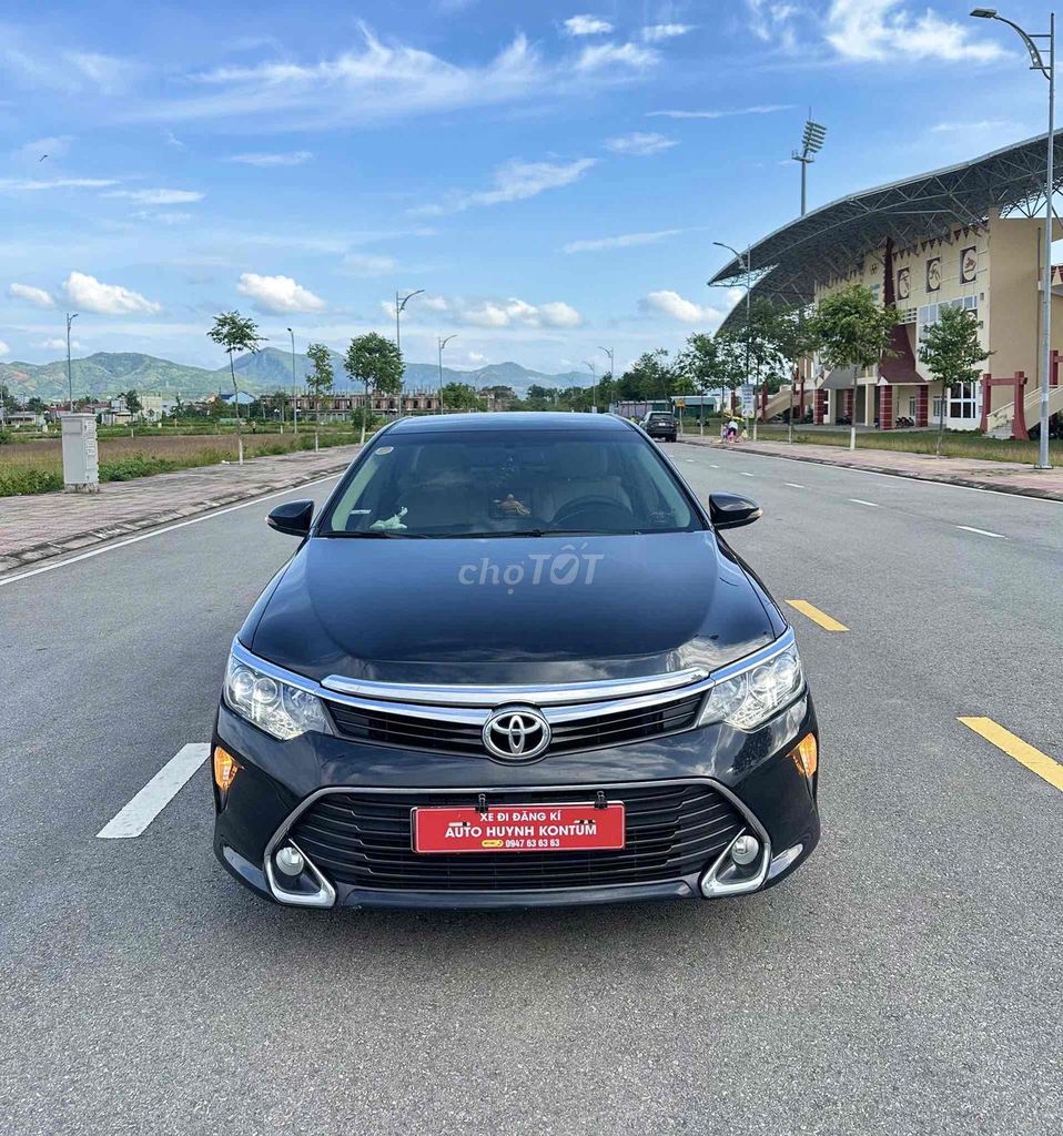 Toyota Camry 2018 - ảnh 1