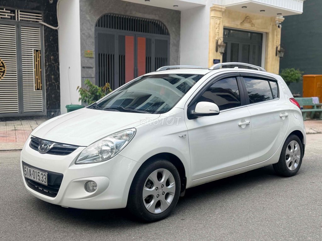 Hyundai i20 2010 - ảnh 2