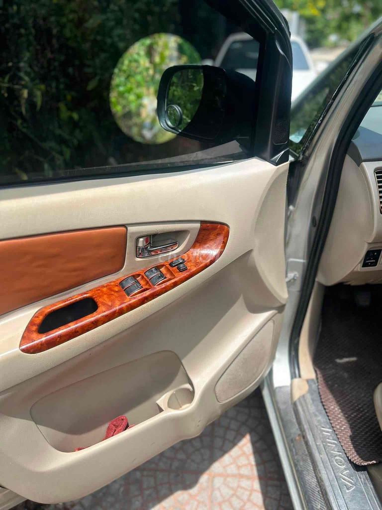 Toyota Innova G - ảnh 3