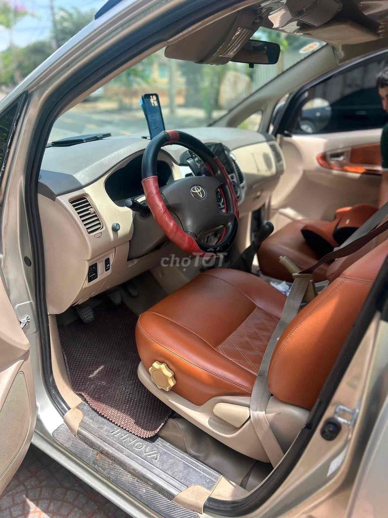 Toyota Innova G - ảnh 4
