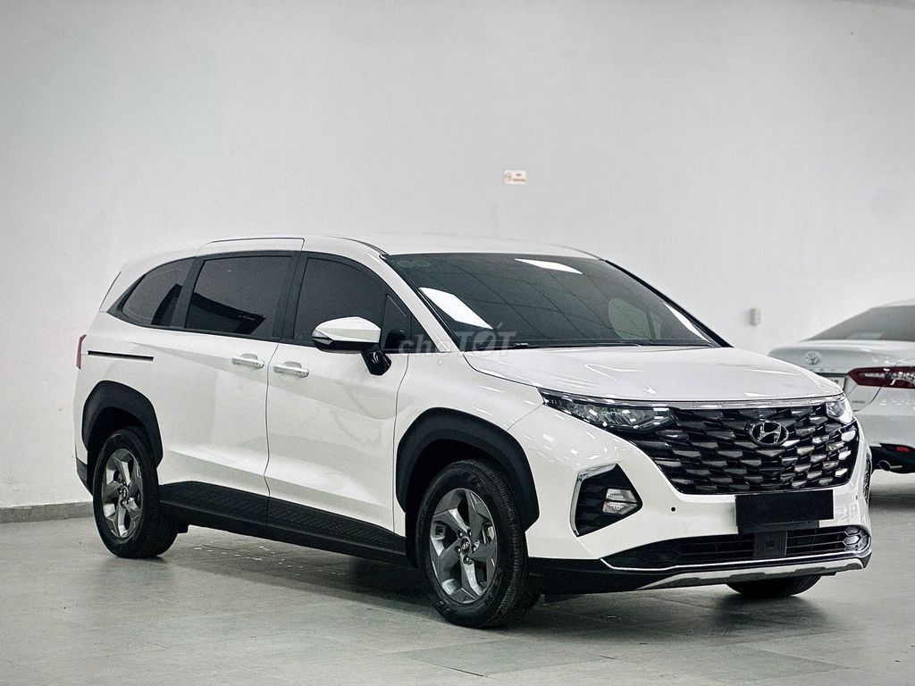 Hyundai Custin 2024 - ảnh 2