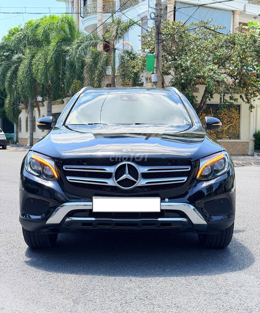 Mercedes-Benz GLC 2018 - ảnh 2