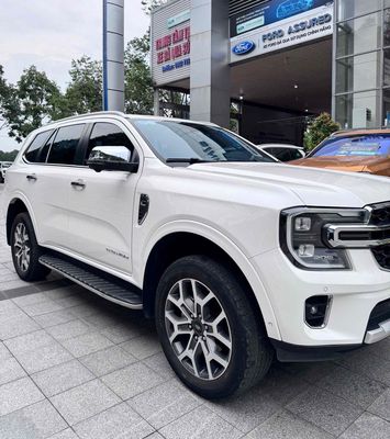 Ford Everest 2024 - ảnh 1