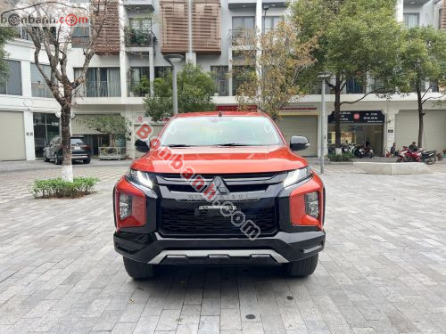 Mitsubishi Triton 2021 - ảnh 1