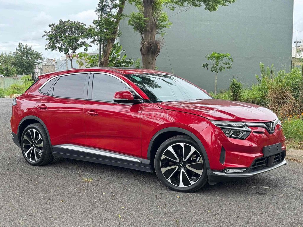 VinFast VF8 Plus - ảnh 2