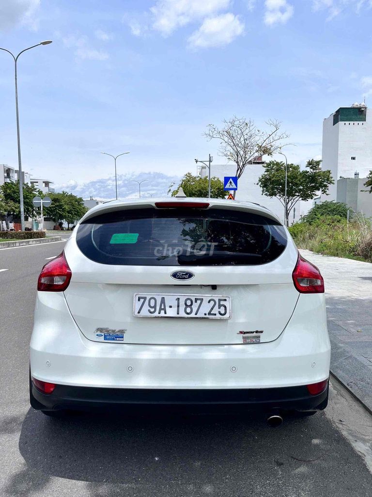 Ford Focus 2018 - ảnh 2