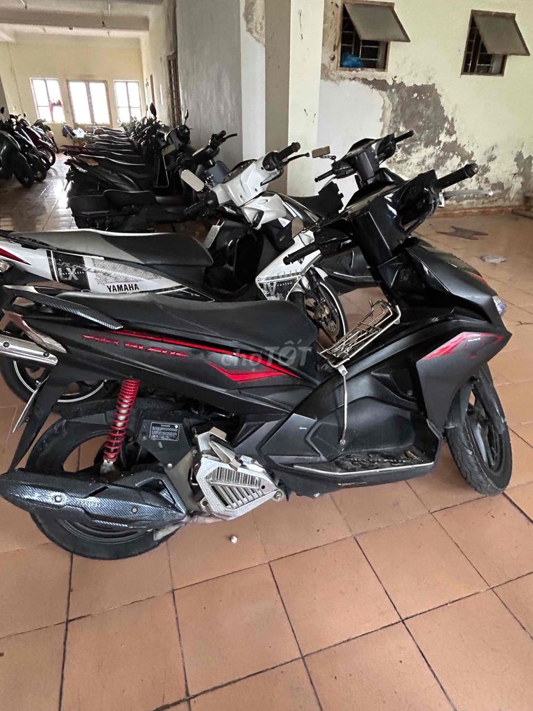 Honda Air Blade 2017 - ảnh 4