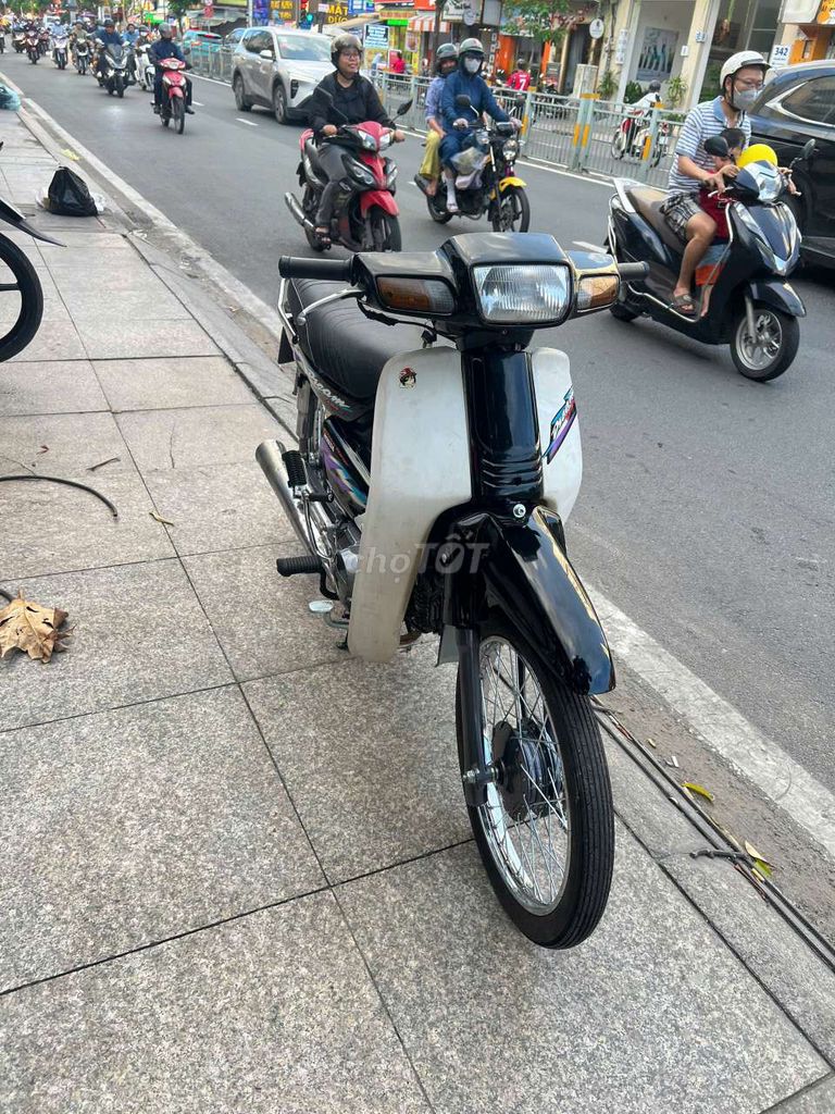 Honda Dream 1995 - ảnh 2