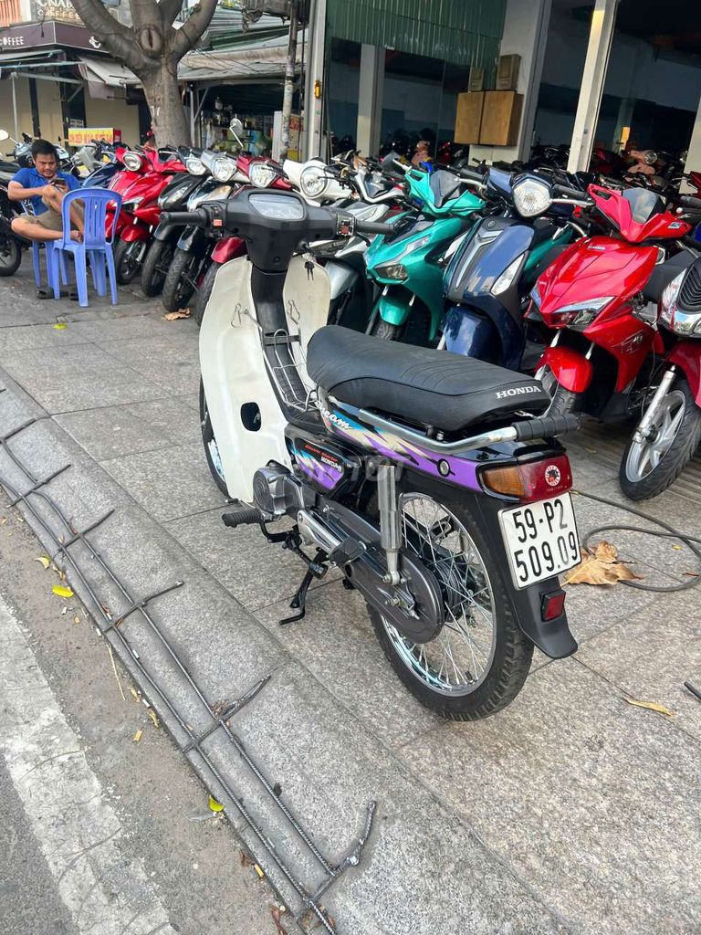 Honda Dream 1995 - ảnh 3