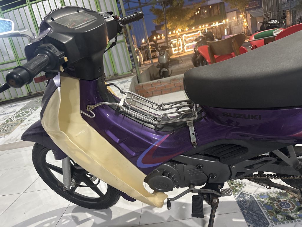 Suzuki RGV 1998 - ảnh 4