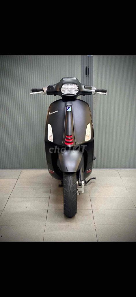 Piaggio Vespa 2025 - ảnh 1