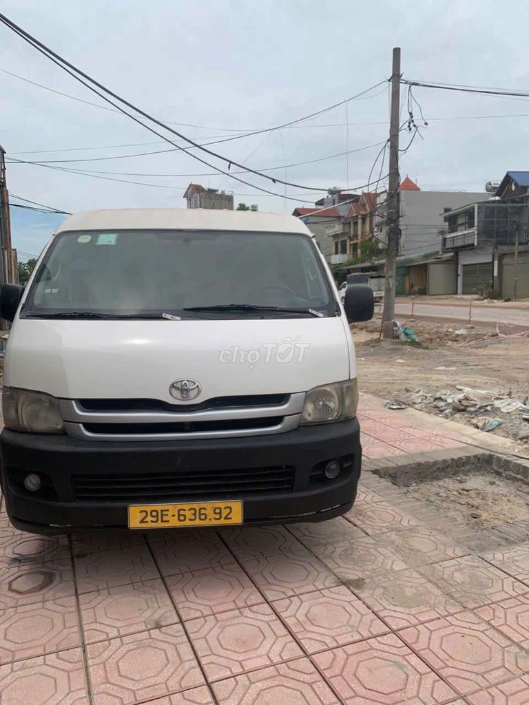 Toyota 2010 - ảnh 1