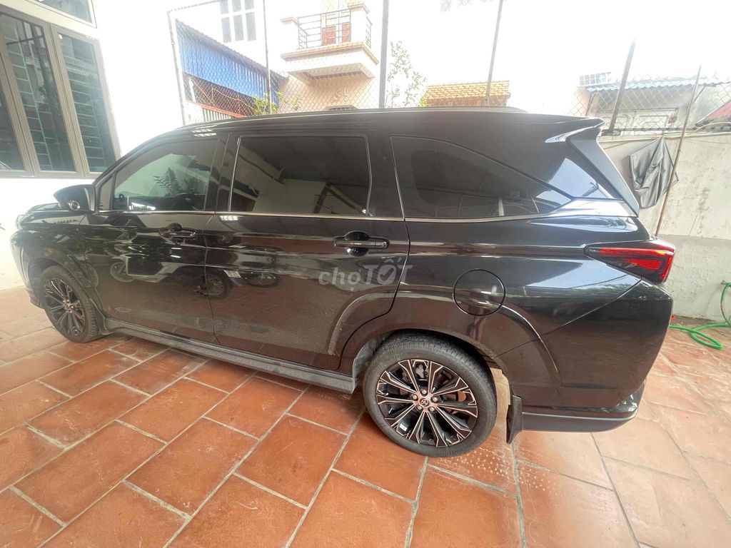 Toyota Veloz Cross 2025 - ảnh 1
