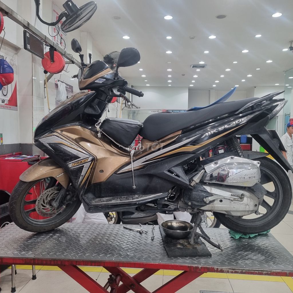 Honda Air Blade 2015 - ảnh 1