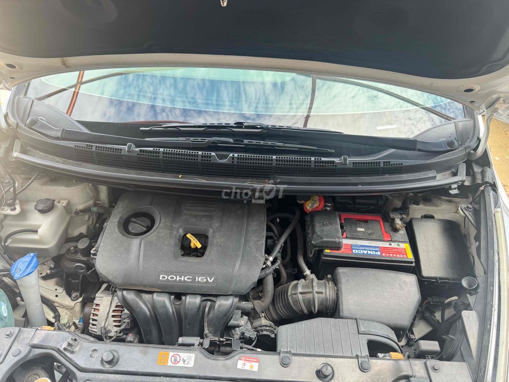 Kia Rondo - ảnh 3