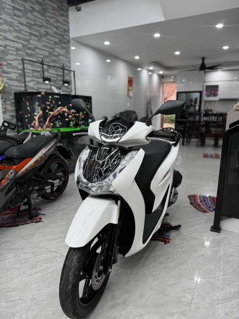 Honda SH 2024 - ảnh 1