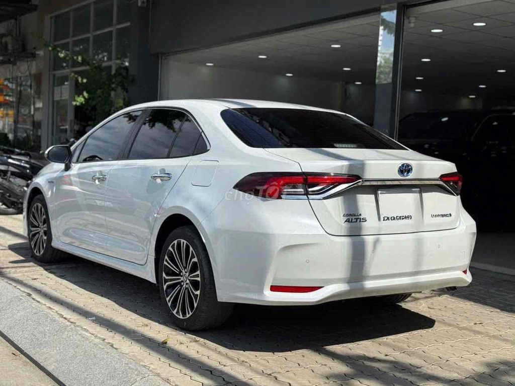 Toyota Corolla Altis 2022 - ảnh 3