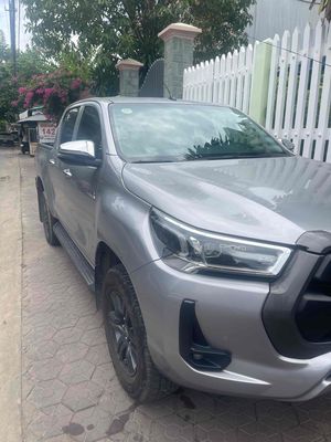 Toyota Hilux 2023 - ảnh 1
