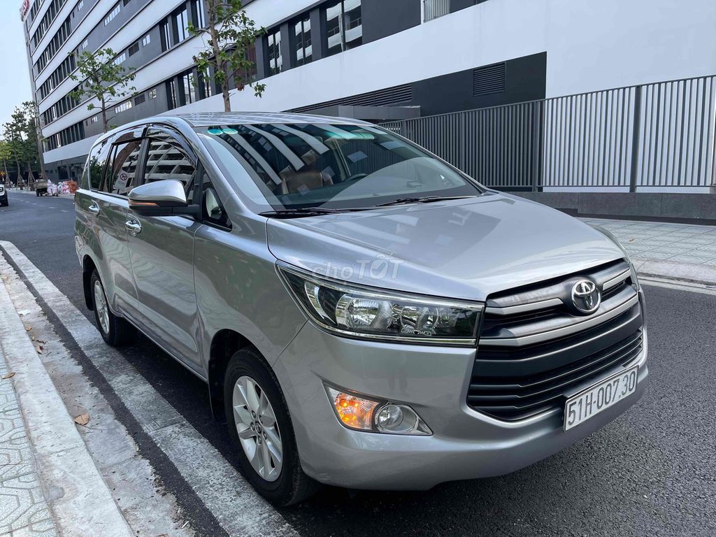 Toyota Innova 2.0G 2019 - ảnh 2