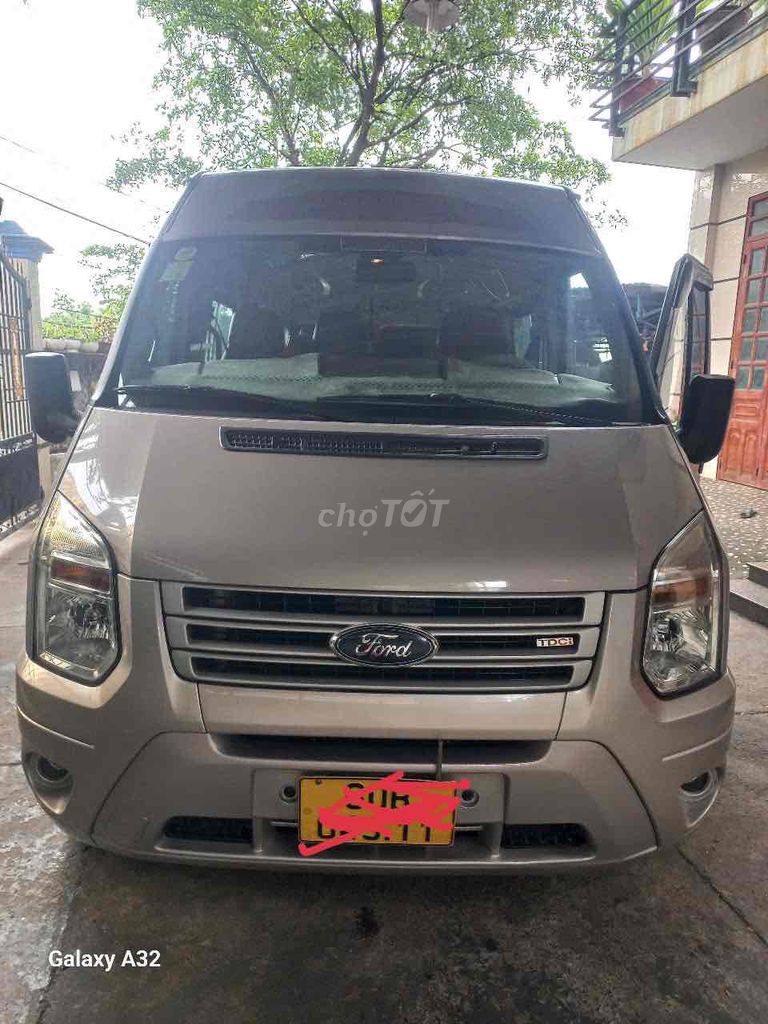Ford Transit - ảnh 1