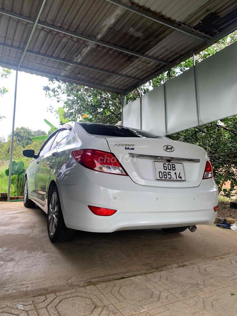 Hyundai Accent 2015 - ảnh 2