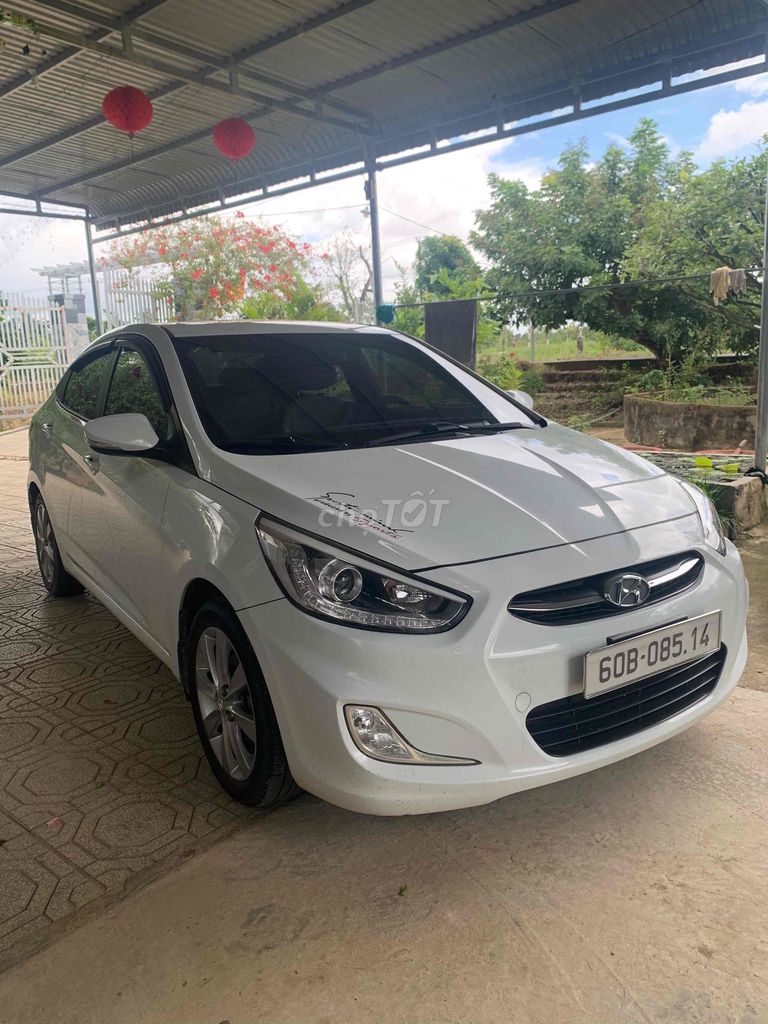 Hyundai Accent 2015 - ảnh 4