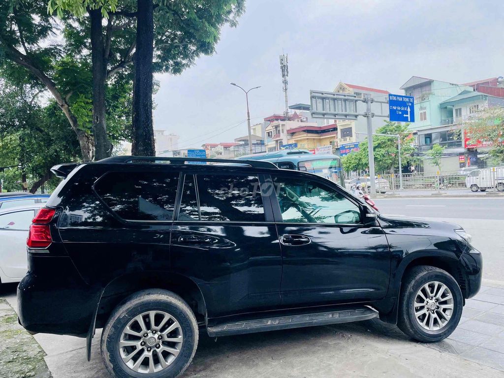 Toyota Prado 2018 - ảnh 5