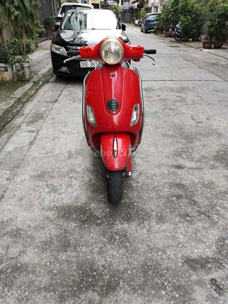 Piaggio Vespa 2012 - ảnh 5