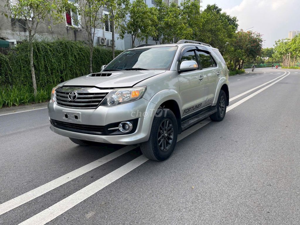 Toyota Fortuner 2015 - ảnh 2