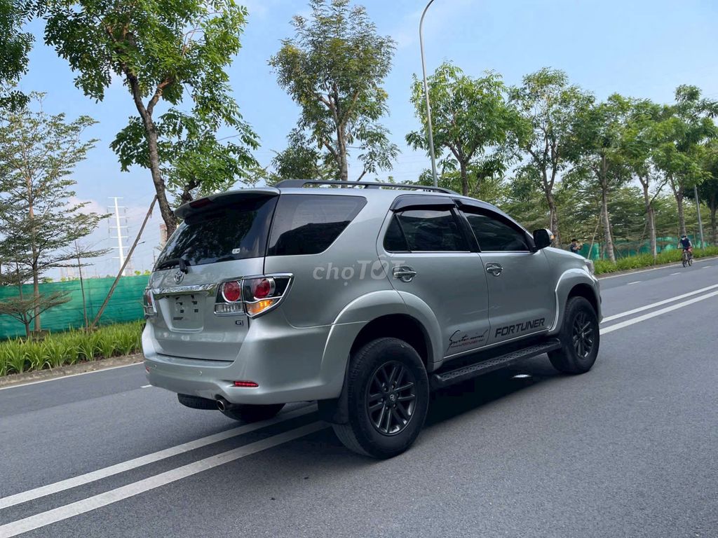 Toyota Fortuner 2015 - ảnh 4