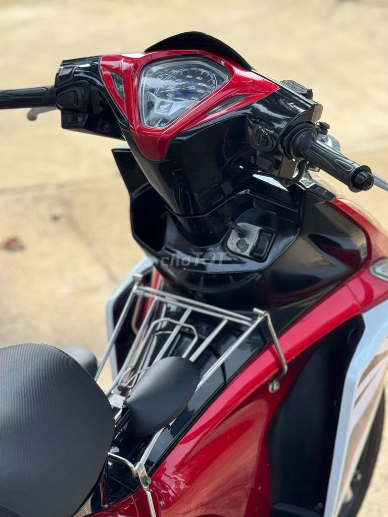 Honda 2012 - ảnh 3