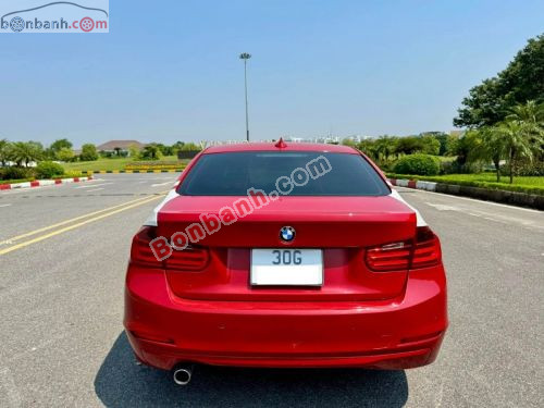 BMW 3 Series 320i 2012 - ảnh 2