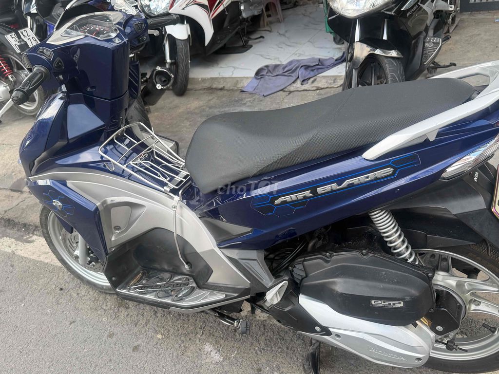 Honda Air Blade 2017 - ảnh 4