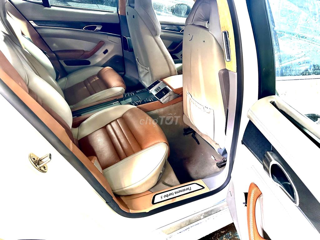 Porsche Panamera 2010 - ảnh 4